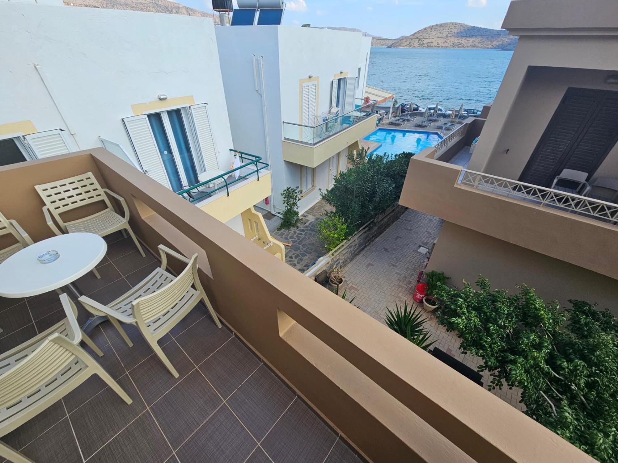 Elounda Sunrise Apartments מראה חיצוני תמונה